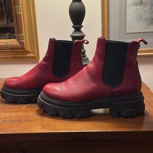 Sam Edelman Red Chunky Chelsea Boots